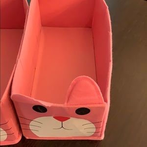 5 kitty organizers + headbands. great storage.
